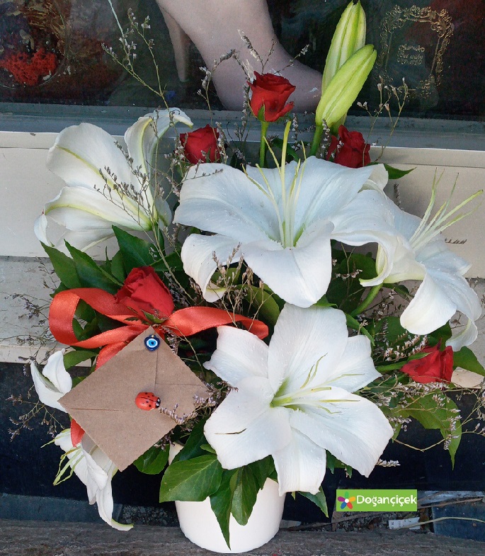 AVCILAR Yeşilkent Mahallesi Çiçek Siparişini Adrese Ücretsi Ve Hızlı Teslim edilir - Yeşilkent çiçekçideYerel Çiçekçi - AVCILAR Yeşilkent Mahallesi Nöbetçi Çiçekçi.Yeşilkent çiçekçiye çiçek siparişi
